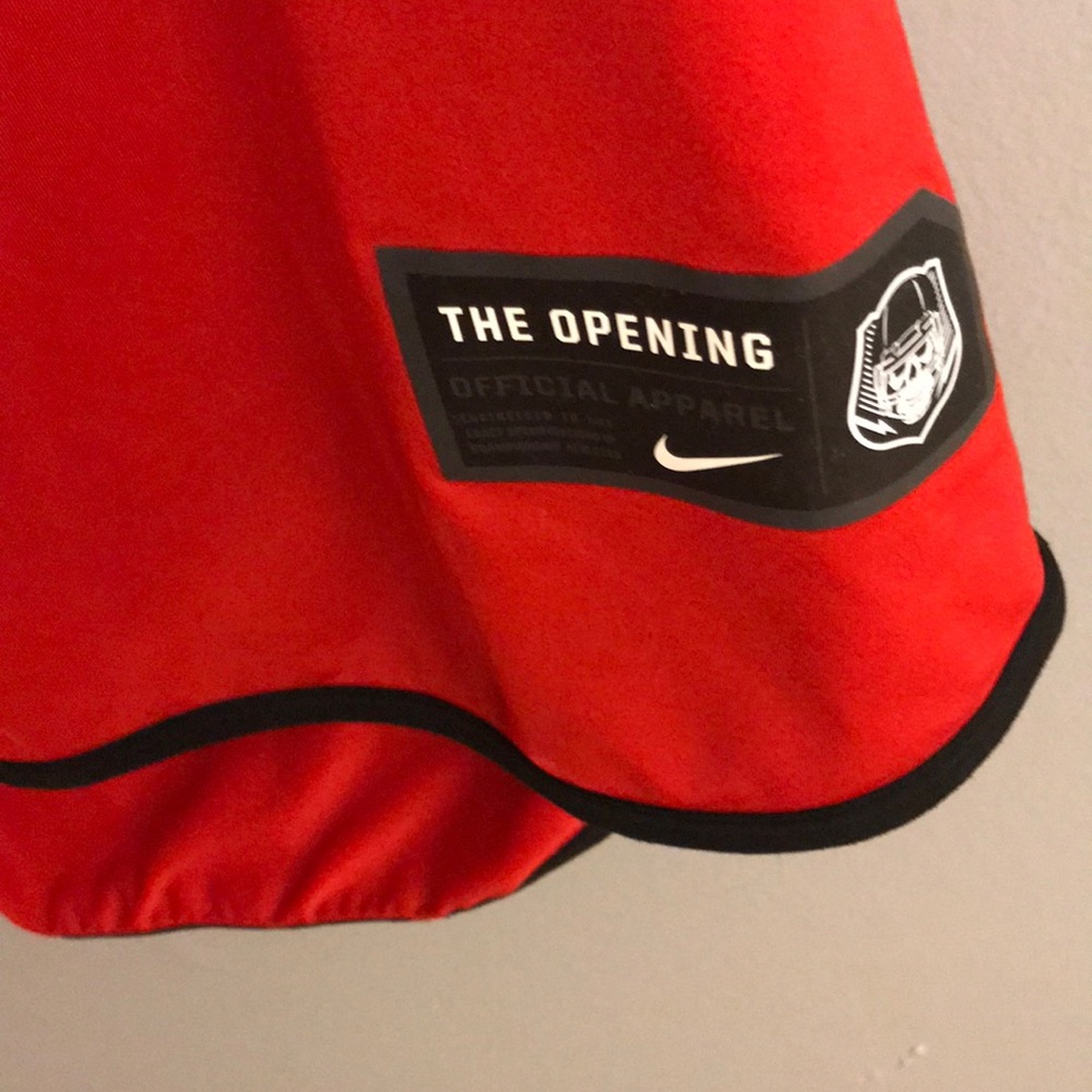 Nike - Picture 4 of 6